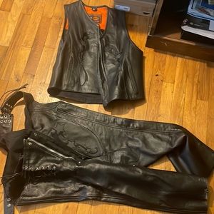 Harley Davidson first brand leather gear women’s vest and chaps.like new